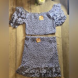 💖3-$50 Matching Crop Top & Skirt
Brand New